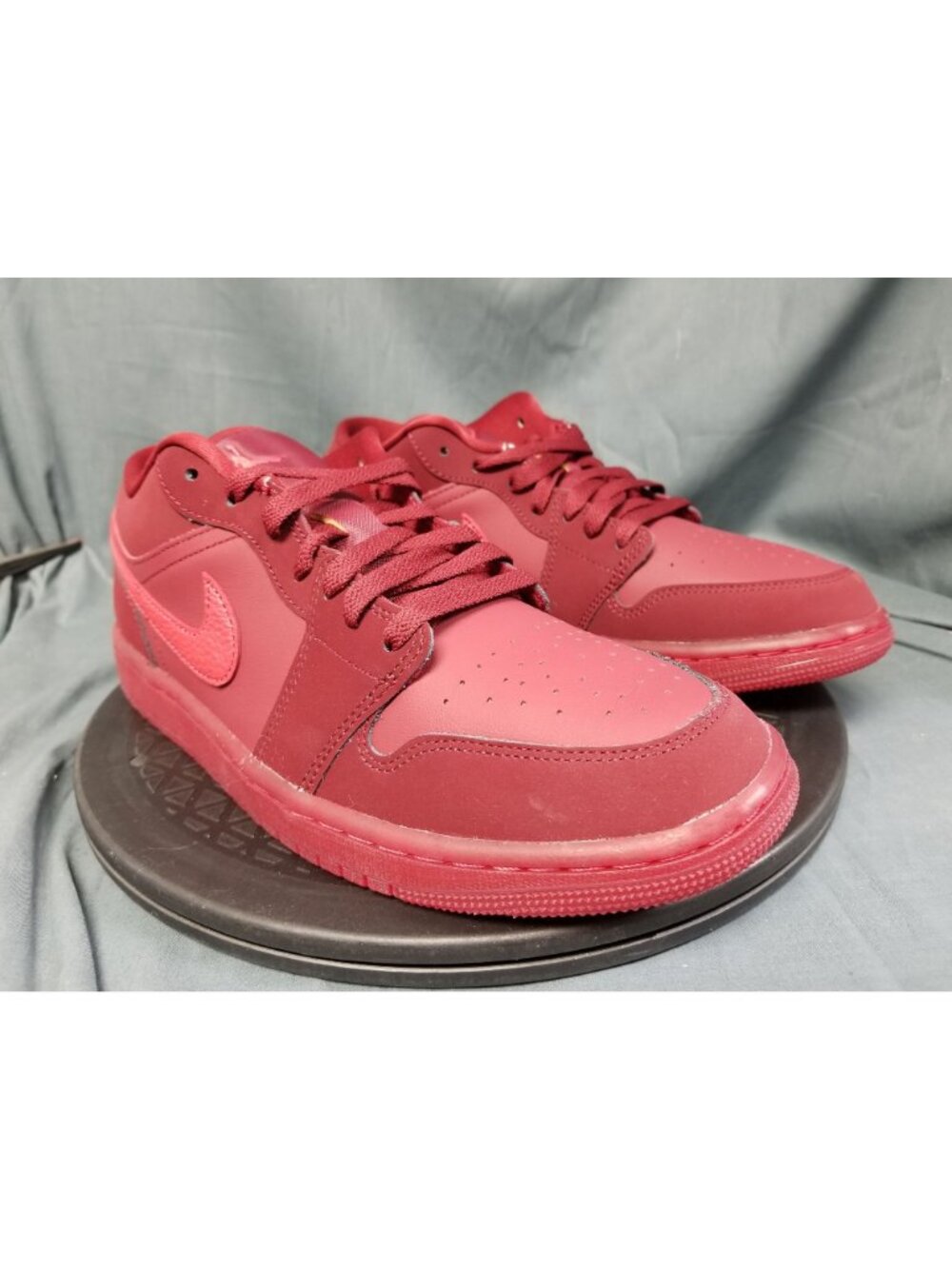 Jordan 1 Low SE Valentine's Day (2026) IB7012 600 Women's Size 10 NEW IN BOX! - Picture 10 of 13
